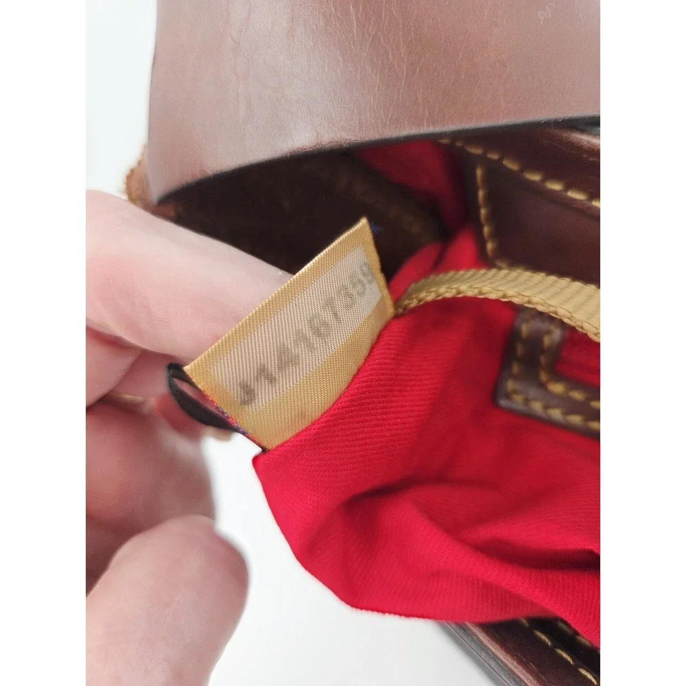 Dooney & Bourke Pebble Grain Hobo Purse‎ Shoulder Handbag Black Brown Gold